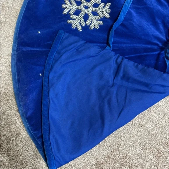Blue Tree Skirt with Snowflake Design - Picture 3 of 3